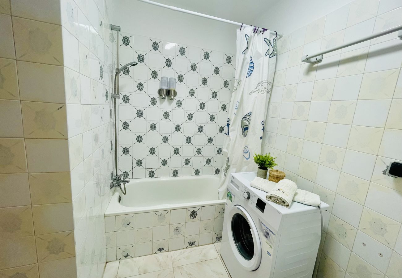Appartement à Torrox - Apartamento Faro 77 by At Home Costa del Sol